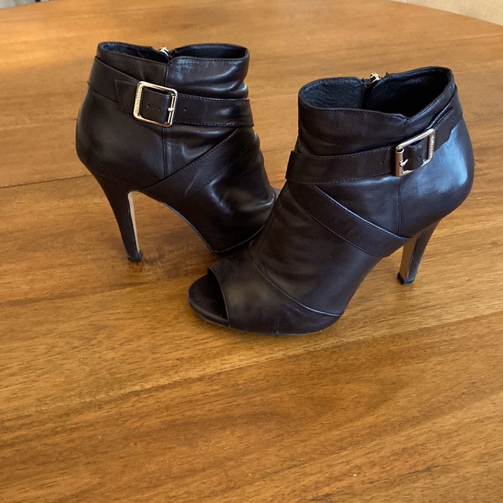 Vince Camuto Black Leather Open Toe Booties in size 6 1/2 with silver accents